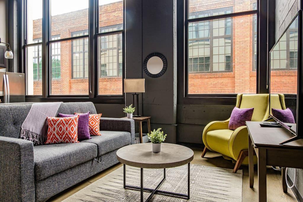 Airbnb & STR Messaging Automation - Response Optimization & Behavioral Performance